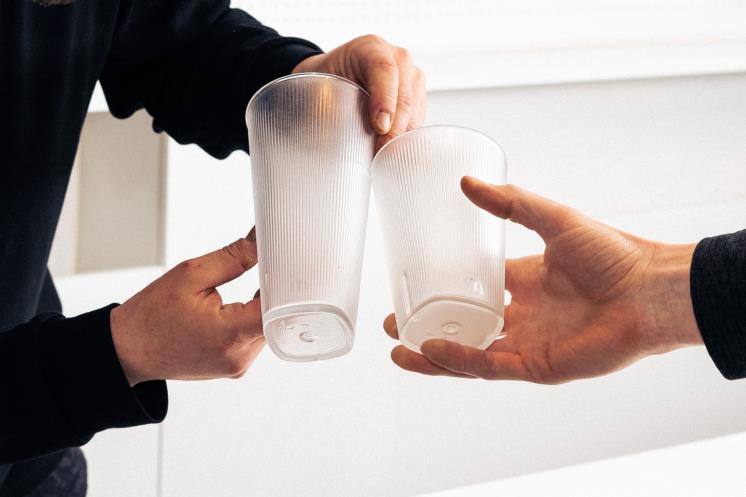 프랑스 글로벌 디자인 스튜디오 엘리움 스튜디오와의 협업으로 완성된 맥도날드의 다회용 식기