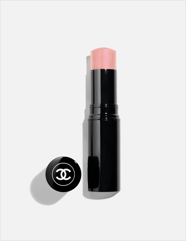바움 에쌍씨엘 글로우 스틱, 드라지, 5만9천원, 모두 Chanel.
